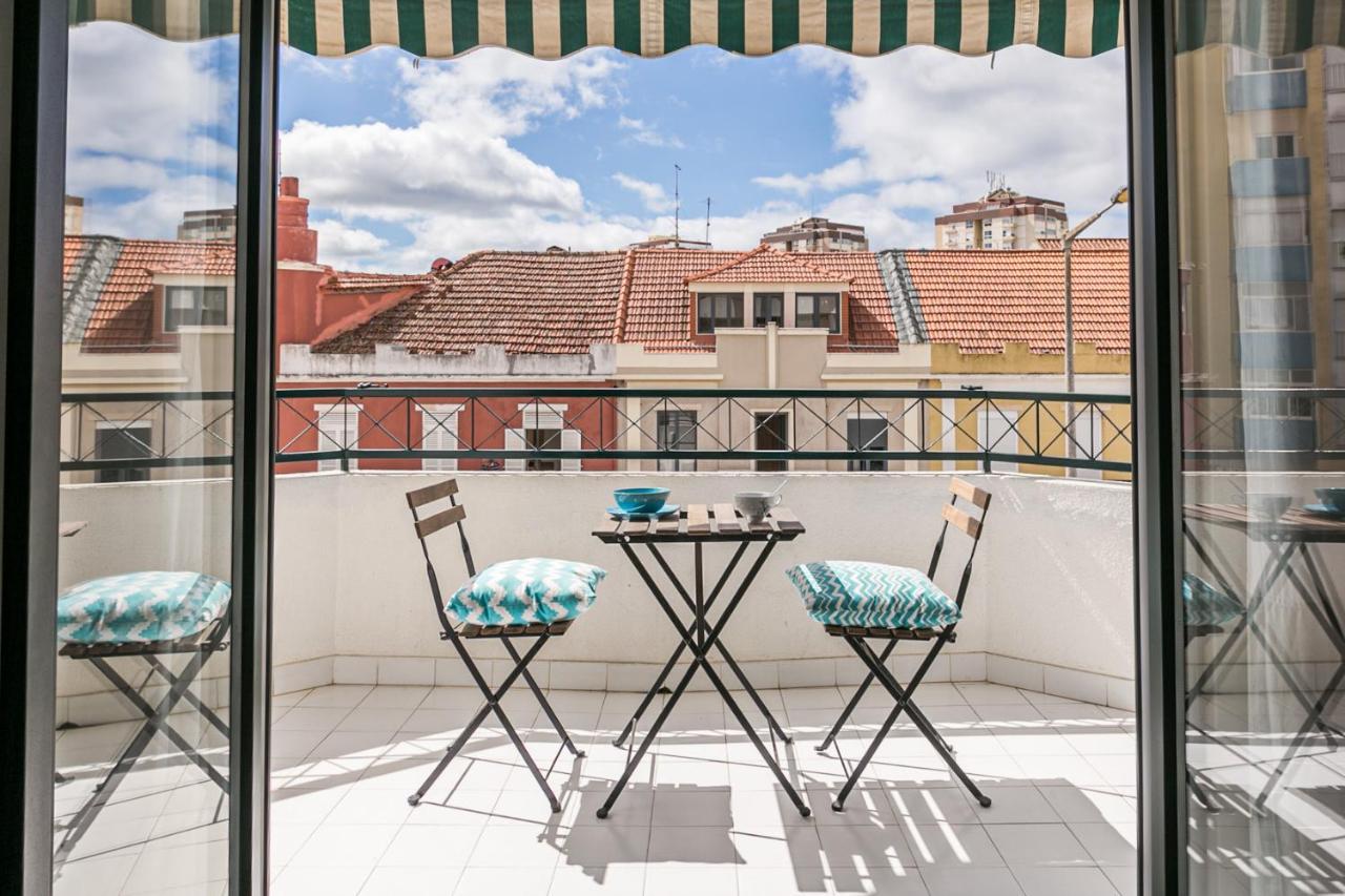 1 Bedroom Beach Apartment With Balcony 2 Min Walk To The Beach! Costa de Caparica Exteriör bild