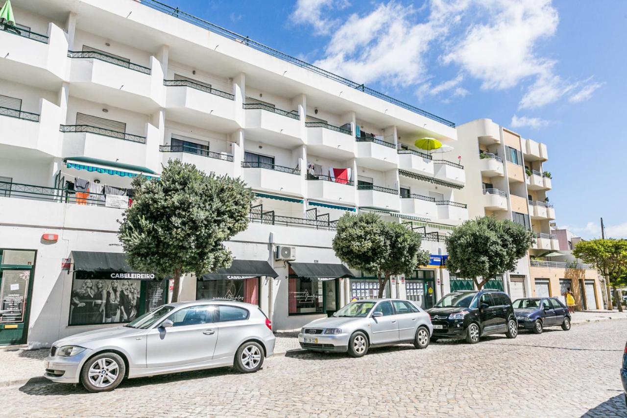 1 Bedroom Beach Apartment With Balcony 2 Min Walk To The Beach! Costa de Caparica Exteriör bild